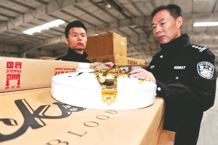 青岛海关侦破走私进口乐器案 案值高达2.1亿元