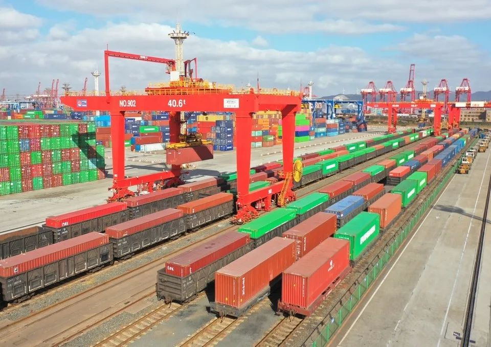 1-11月泰州國際集裝箱碼頭貨物吞吐量29.84萬標箱